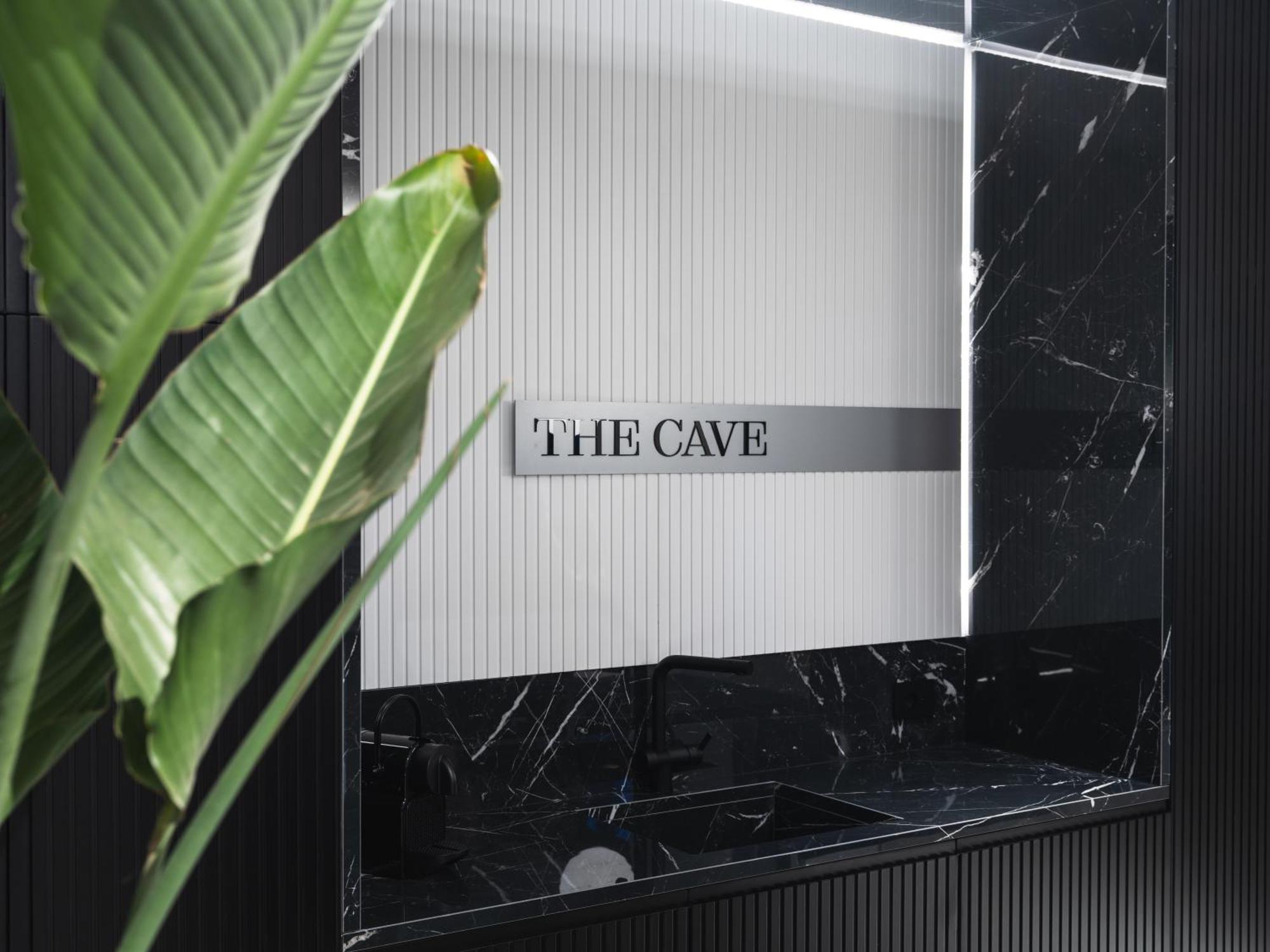 The Cave Suites Spa Весте Екстериор снимка