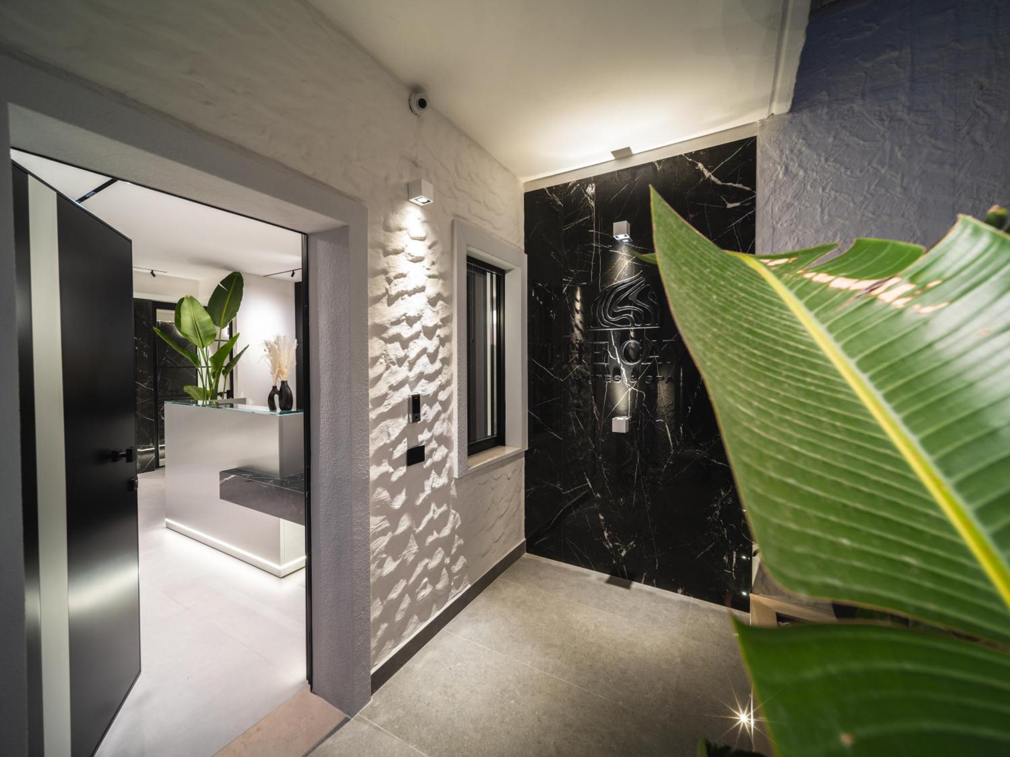 The Cave Suites Spa Весте Екстериор снимка